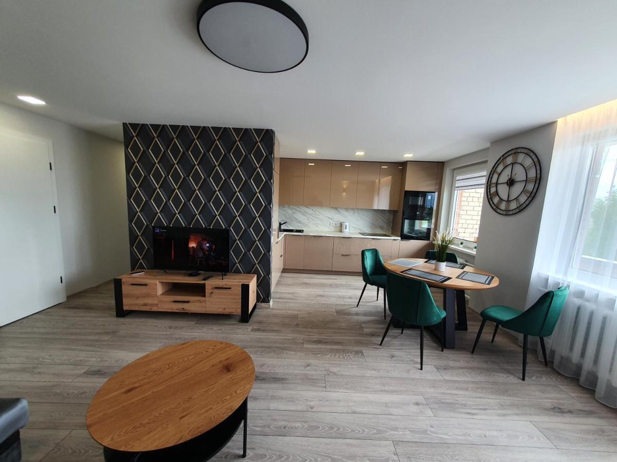 2-Bedrooms Apartment In City Center Siauliai Εξωτερικό φωτογραφία