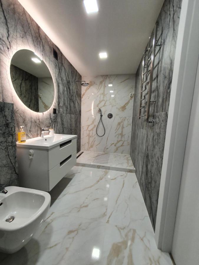 2-Bedrooms Apartment In City Center Siauliai Εξωτερικό φωτογραφία